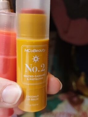 Mco beauty#2 lip balm